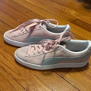 Puma Soft Pink and Light Gray Sneakers